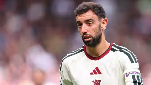 Bruno Fernandes Disappointed as Manchester United Falls to Hull City