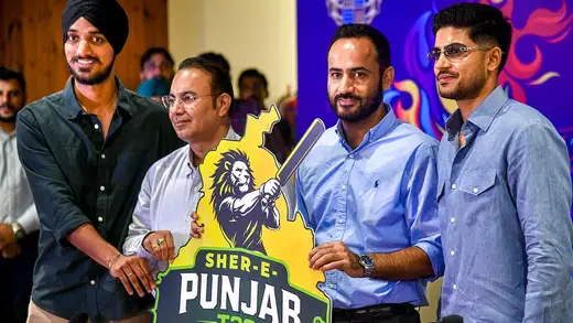 Shubman Gill Captain Bane, Trophy Ko Kiya Chhod Platform Ke Liye