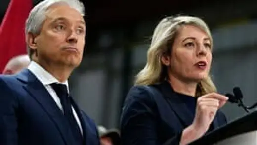Canada Imposes Tariffs on US as Trump Threatens Escalation