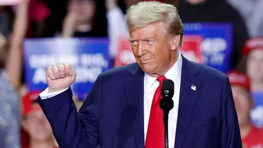 Trump and Abbott Spar Over Data Centers: Who's Right?