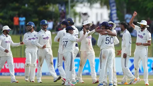 Manav Suthar Dismantles 112-Run Partnership After Lunch
