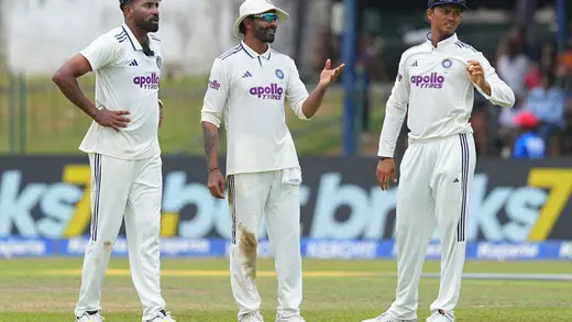 Yashasvi Jaiswal's Stunning Catch Breaks Long Stand in Test