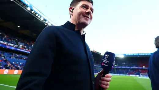 Steven Gerrard Urges Neco Williams to Return to Liverpool