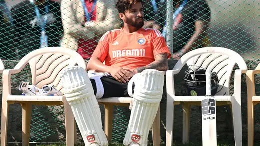 Patidar's Bizarre Dismissal by Mukesh Kumar in Duleep Trophy