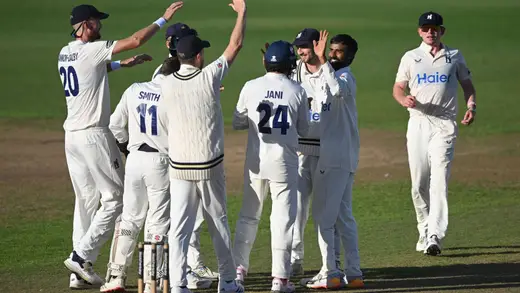 Manav Suthar Dazzles with Seven Wickets in Warwickshire Win