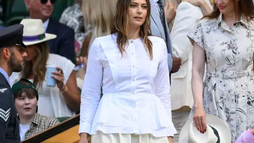 Sharapova's Betting Blunder: Fans Slam Her for Promotion