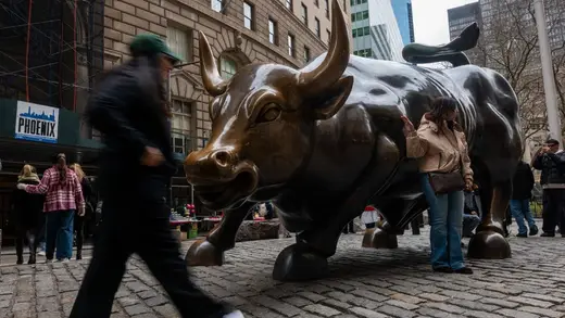 HSBC Raises S&P 500 Year-End Target to 8,100 Points