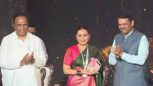 Rani Mukerji Takes Center Stage at Maharashtra Film Awards