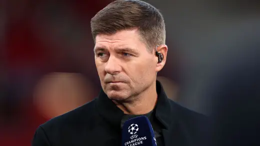 Gerrard's Fun Advice to Mac Allister on Contract Focus