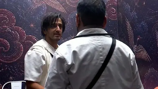 Qazi Touqeer's Dramatic Doctor Call Sparks Bigg Boss Buzz