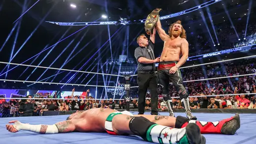 Sami Zayn Upsets CM Punk for WWE Championship on SmackDown