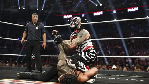 William Regal Shares Tips After Roman Reigns vs. Penta Match