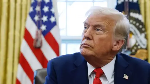 Donald Trump Ka AI Warning Ko 'Sick Conspiracy' Kehna