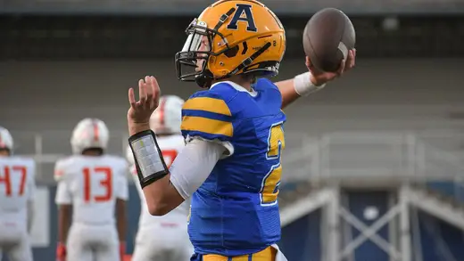 Mason Hill: Aberdeen Ka Quarterback Aur Uski Dhamaka Kahani