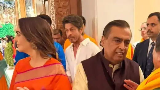 Shah Rukh Khan Pulls Off Sneaky Move at Ambani Ganesh Bash