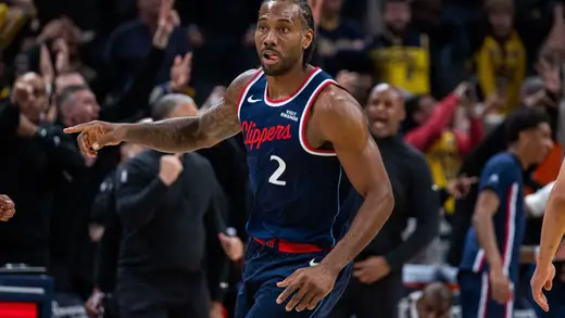 Kawhi's Big Comeback: Raptors, Cash, and Family Love!