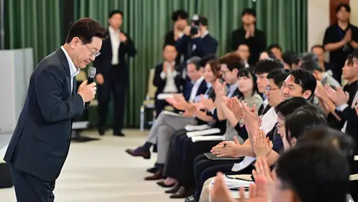 President Lee Celebrates Youth Day and Community Challenges