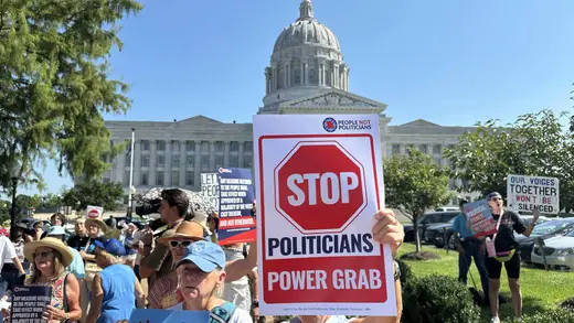 Missouri Court Backs Trump Map, Supreme Court Hits Pause