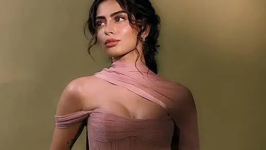 Khushi Kapoor Ka Dreamy Princess Look Desh Ko Pyaara Hai