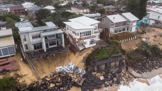 Experts Say Aussie Report on Climate Change Misses the Mark