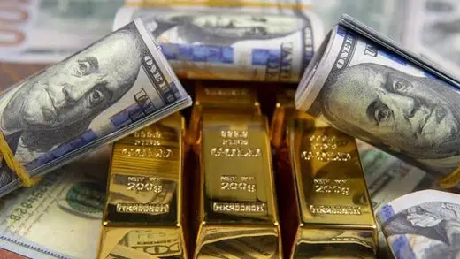 Countries Go Gold Crazy to Ditch the Dollar