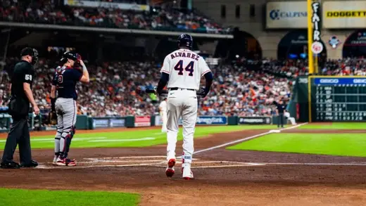 Yordan Alvarez Hits 40-HR, 100-RBI Before 30 Like a Boss