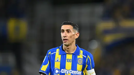 Di Maria Scores Stunning Free-Kick to Win Supercopa