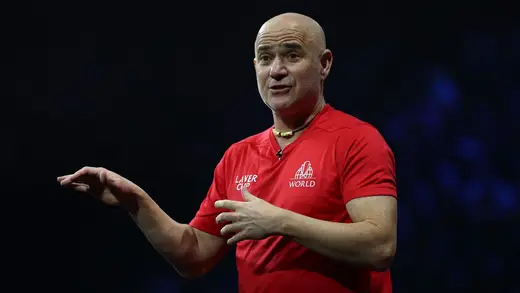 Zverev Shines at Laver Cup, Agassi's Jokes Bring Laughter