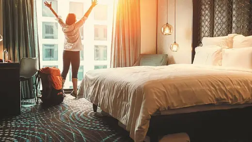 MakeMyTrip's Price Drop Protection: Your Fare Safety Net