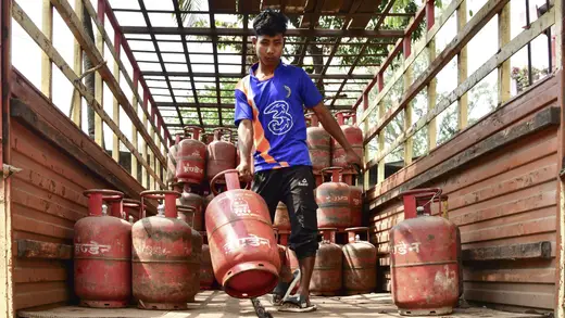 LPG Aadhaar Authentication: Get Your Gas or Pay Full Price