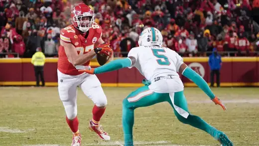 Dolphins Seek First Win Against Chiefs in Home Opener
