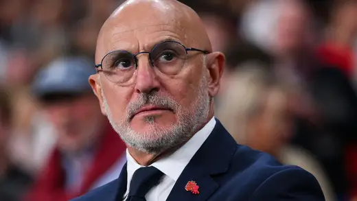 Luis de la Fuente Craves Wirtz for Spain, Passport Drama!