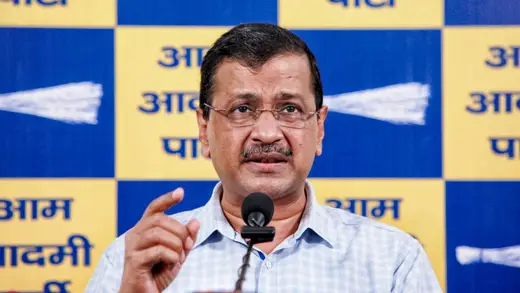 Kejriwal Ki Family Ko Election Commission Ka Notice Aaya