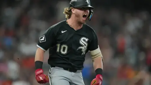 White Sox Sweep Astros for First Playoff Series Win Since 2005