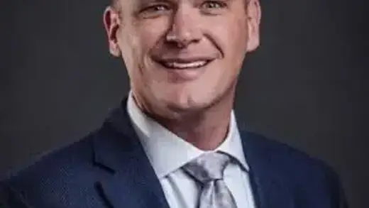 Rep. Thompson Engages Voters and Avoids Political Drama