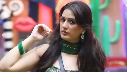 Isha Rikhi Calls Out Mahhi Vij for Insensitive Comments