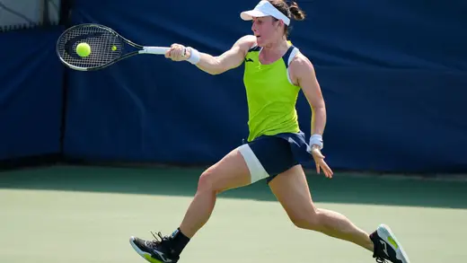 Bianca Andreescu's Bikini Fun and Gym Time with Mom