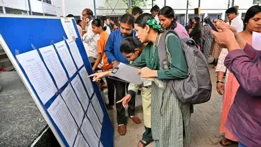 Karnataka Mein Schools Ki Dasara Chutti Ka Drama Chalu Hai