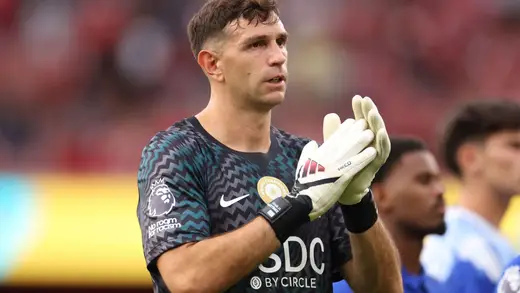 Emiliano Martinez: From Hurt to Chelsea's Smooth Move
