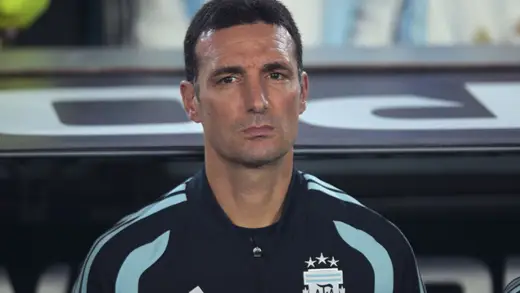 Scaloni Declares Messi the GOAT, Team's in Total Chaos