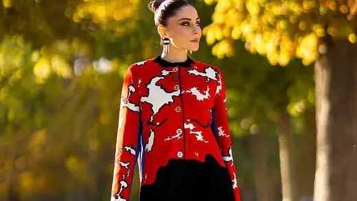 Kanika Kapoor Steals Show At Chanel Paris Fashion Week
