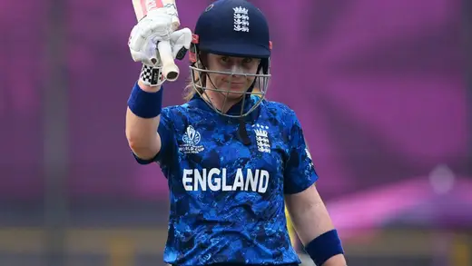 Tammy Beaumont Sticks with The Blaze for Two More Years