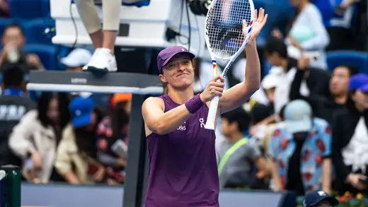 Swiatek vs Mertens: Epic Quarterfinal Clash at China Open
