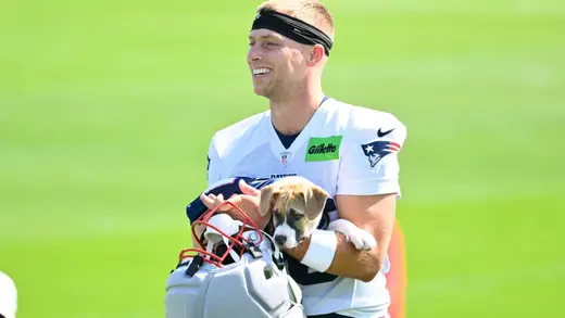 Efton Chism breaks silence on C.J. Gardner-Johnson labeling Patriots WR a "practice squad player"