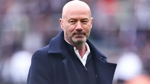 Shearer Sees Draw in Manchester United vs Tottenham Clash