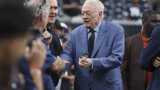 Cowboys Ki Aisi Ki Taisi: Stadium Mein Aag Lag Gayi!