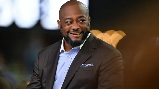 Mike Tomlin Calls Out Cowboys' Players-Only Meeting Drama