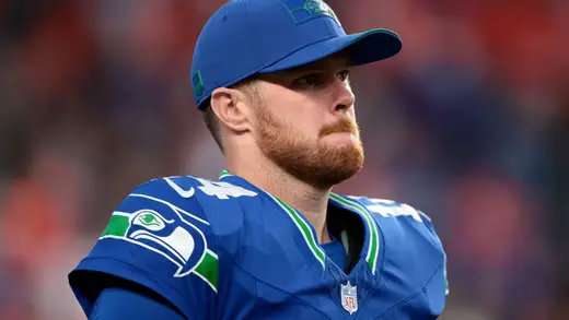 Sam Darnold's Epic Fail: Fans Demand He Be Benched!