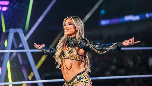 Lola Vice's Hilarious Fall At WWE Money In The Bank