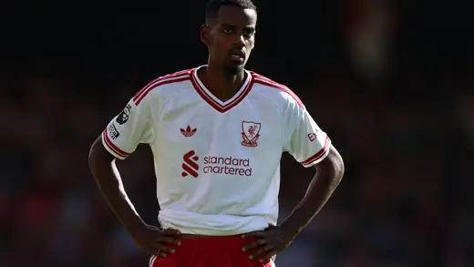 Pundit Urges Liverpool To Sell Isak, Names 2 Ideal Clubs